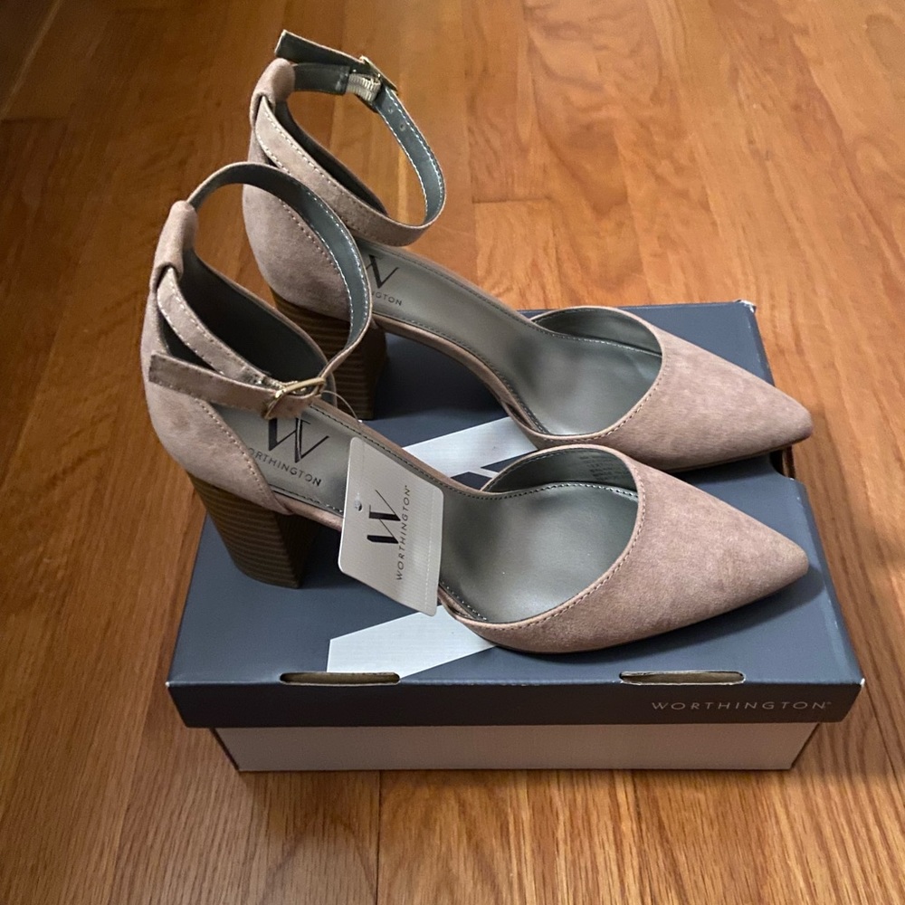 NEW Worthington Women’s Pumps - Size 6